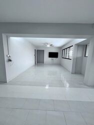Tampines Street 42 (Tampines), Multi Generation #540889711